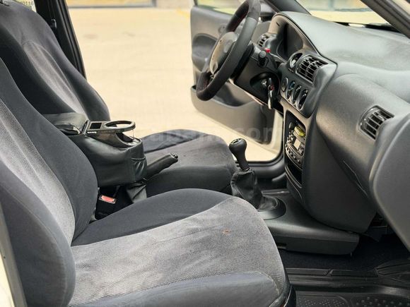 2000 ESCORT KLİMA BENZİN LPG TEMİZZ