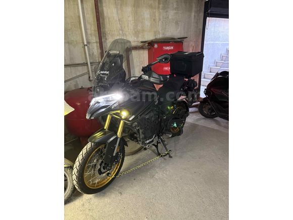 Dolu dolu Voge 625 DSX 