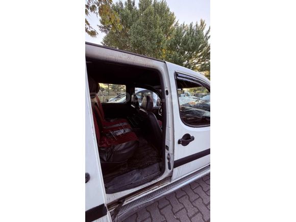2006/bakımlı 1.4lpg muaneli Doblo 320km