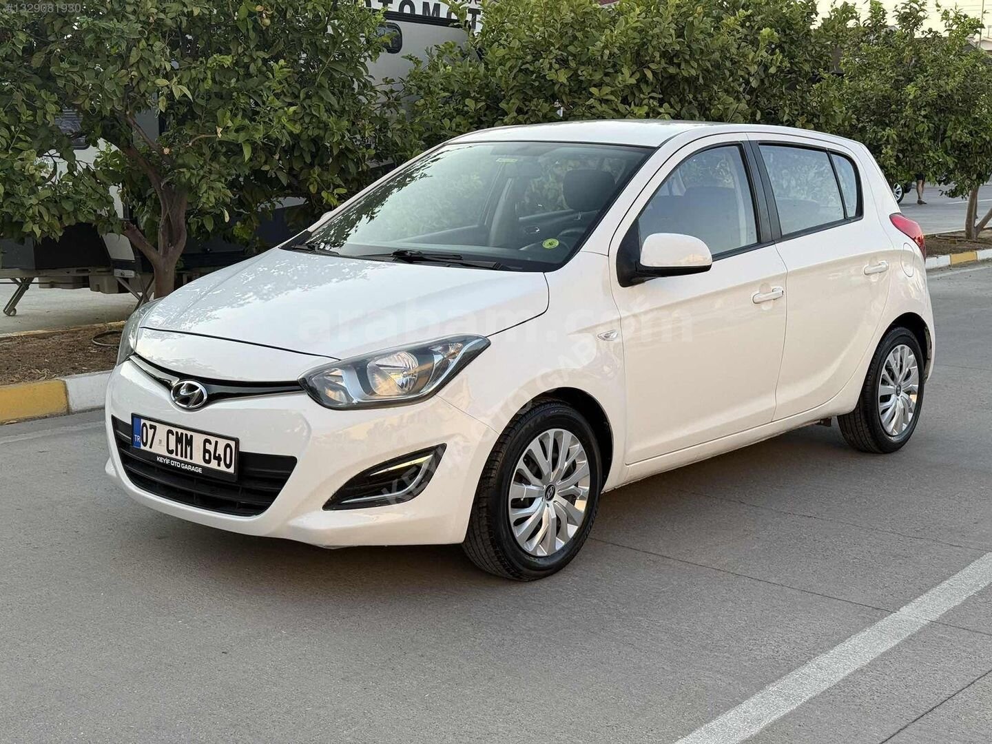 Galeriden Hyundai i20 1.2 D-CVVT Jump 2013 Model Antalya 173.000 km Beyaz 3