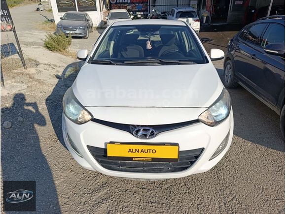 Hundai i20 bakımlı