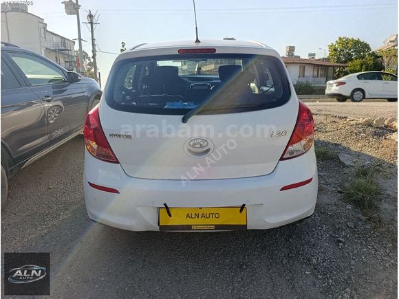 Hundai i20 bakımlı