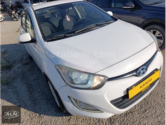 Hundai i20 bakımlı