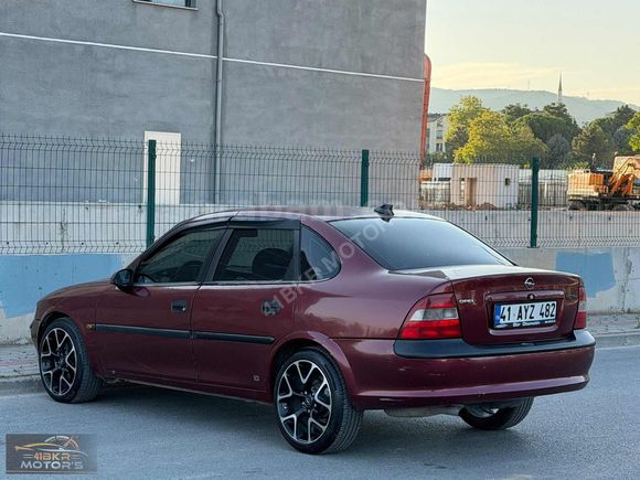 41BKR MOTOR'S DAN SATILIK 1996 MODEL VECTRA 2,0 GLS/AC