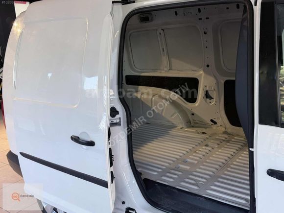 ÖZDEMİR" 2019 VW CADDY 2.0 TDİ SCR BMT MAXİ 211.000 KM