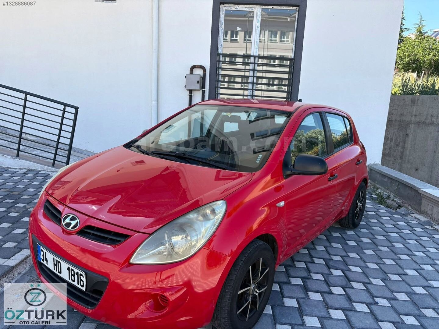 Galeriden Hyundai i20 1.2 MPI Team 2010 Model Nevşehir 349.000 km Kırmızı 1