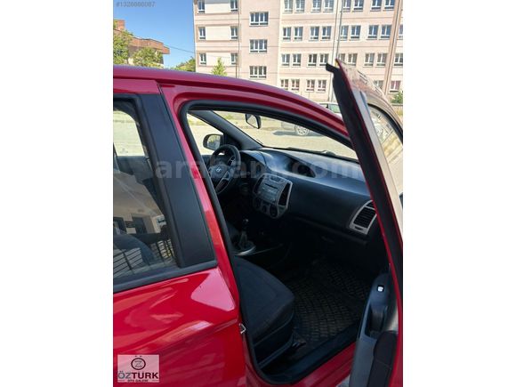 HATASIZ HYUNDi i20 TEK ELDEN KULLLANILMIS