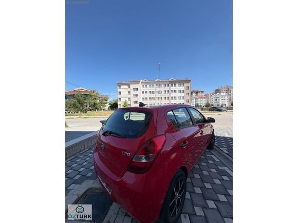 HATASIZ HYUNDi i20 TEK ELDEN KULLLANILMIS