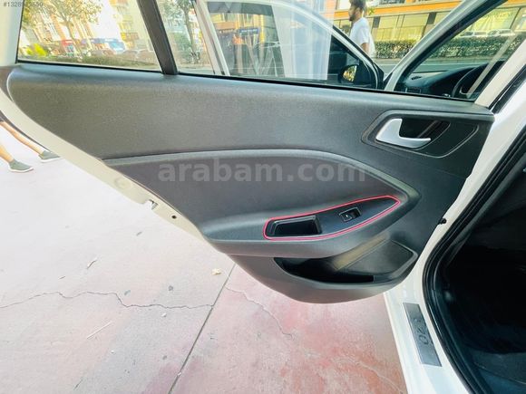 DEĞİŞENSİZ 2015 MODEL İ20 STYLE 127.000 KM