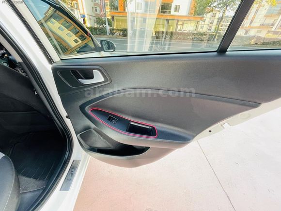 DEĞİŞENSİZ 2015 MODEL İ20 STYLE 127.000 KM
