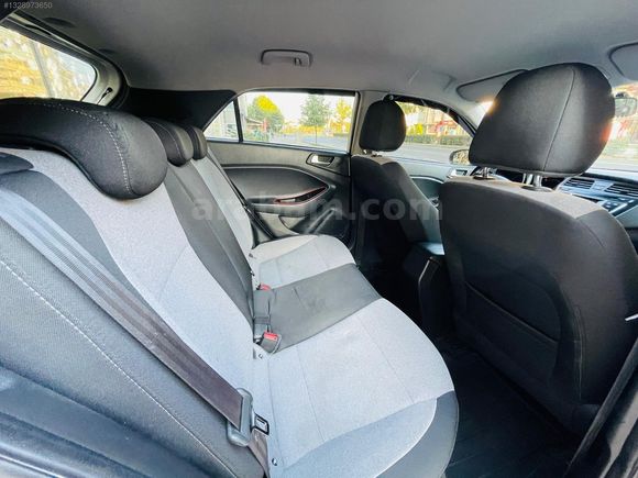 DEĞİŞENSİZ 2015 MODEL İ20 STYLE 127.000 KM