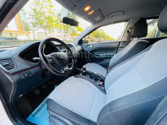 DEĞİŞENSİZ 2015 MODEL İ20 STYLE 127.000 KM