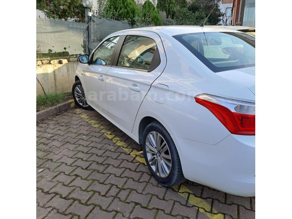 Kazasız geniş aile aracıdır.l