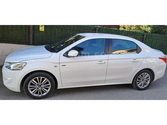 Kazasız geniş aile aracıdır.l
