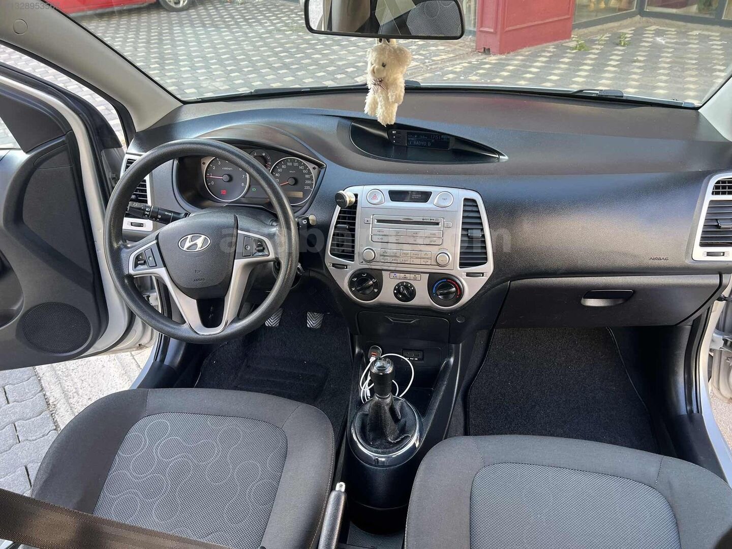 Galeriden Hyundai i20 1.2 MPI Team 2011 Model Kayseri 128.000 km Gri 7