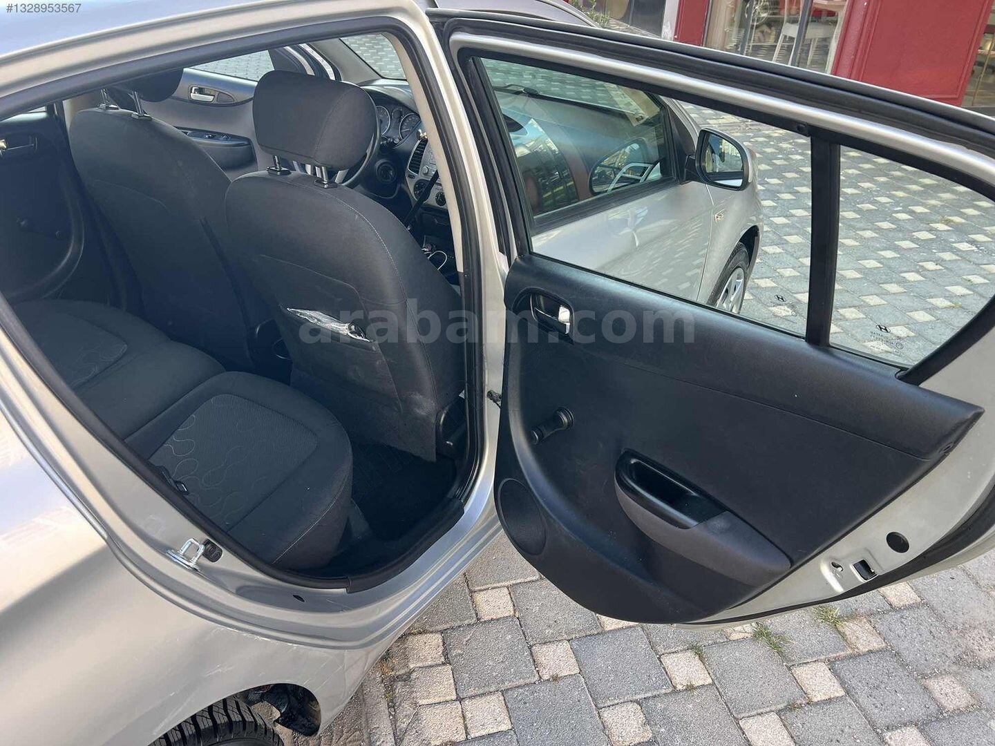 Galeriden Hyundai i20 1.2 MPI Team 2011 Model Kayseri 128.000 km Gri 5