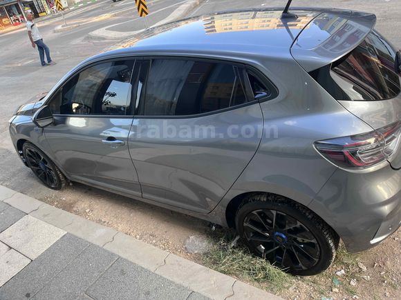 Sahibinden Renault Clio 1.0 TCe Techno Esprit Alpine 2025 Model 