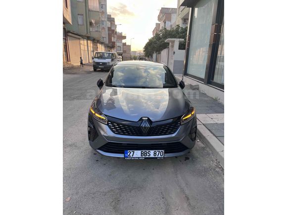 Sahibinden Renault Clio 1.0 TCe Techno Esprit Alpine 2025 Model 