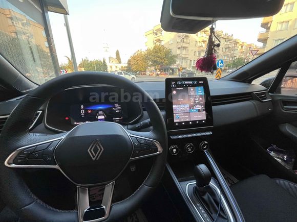Sahibinden Renault Clio 1.0 TCe Techno Esprit Alpine 2025 Model 