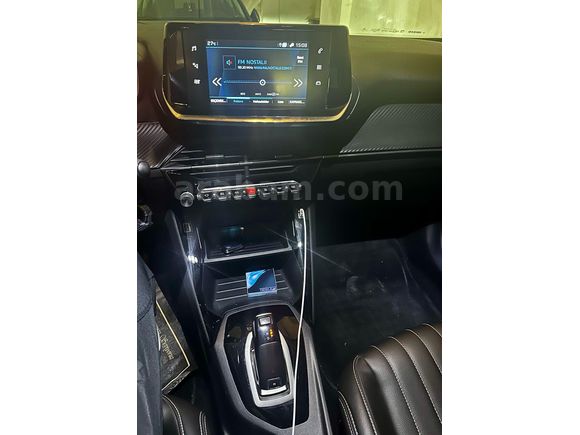 Sahibinden Peugeot 2008 1.2 PureTech Active Skypack 2021 Model  82.000 km Gri (titanyum)