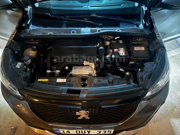 Sahibinden Peugeot 2008 1.2 PureTech Active Skypack 2021 Model  82.000 km Gri (titanyum)