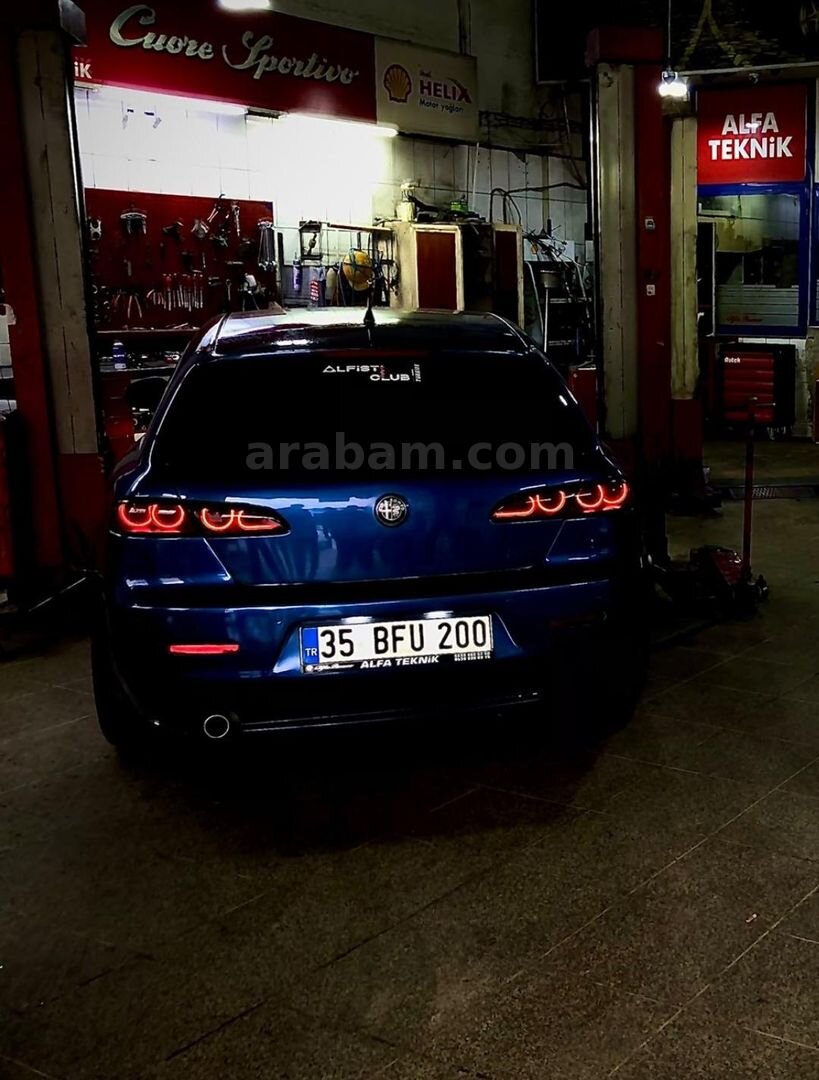 Sahibinden Alfa Romeo 159 1.9 JTD Distinctive Plus 2008 Model İzmir 270.000 km Lacivert 2