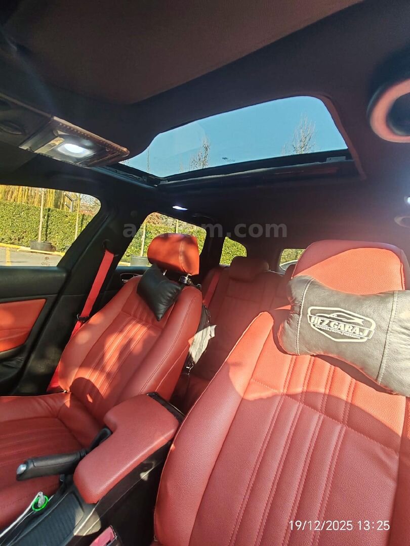 Sahibinden Alfa Romeo 159 1.9 JTD Distinctive Plus 2008 Model İzmir 270.000 km Lacivert 4