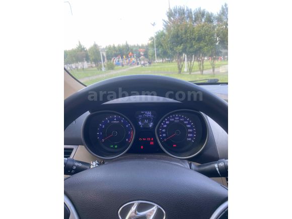 Sahibinden Hyundai Elantra 1.6 D-CVVT Mode 2011 Model 