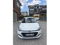 152.000 KM İLK SAHİBİNDEN 1.2 MPİ JUMP DEĞİŞENSİZ.