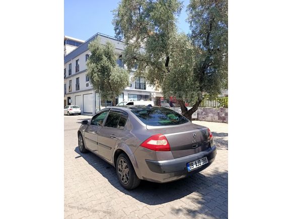 Sahibinden Renault Megane 1.6 Authentique 2004 Model