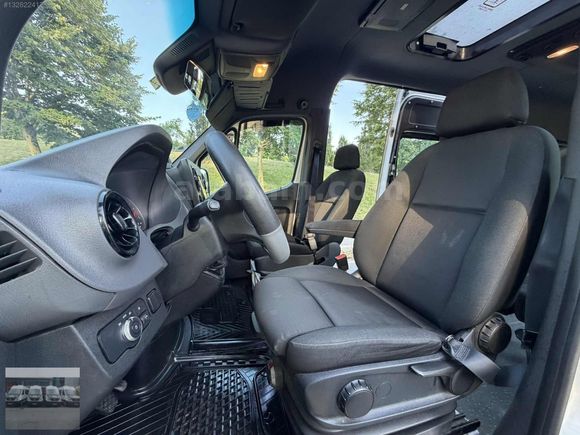 AZİZOĞLU'DAN 2021 MERCEDES SPRİNTER 16+1 416 CDI PERSONEL
