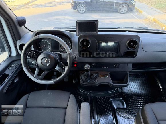 AZİZOĞLU'DAN 2021 MERCEDES SPRİNTER 16+1 416 CDI PERSONEL