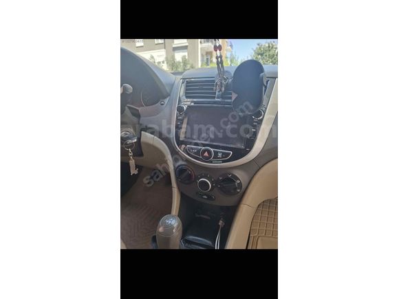 Sahibinden Hyundai Accent Blue 1.4 CVVT Mode Plus 2013 Model 