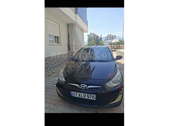 Sahibinden Hyundai Accent Blue 1.4 CVVT Mode Plus 2013 Model 