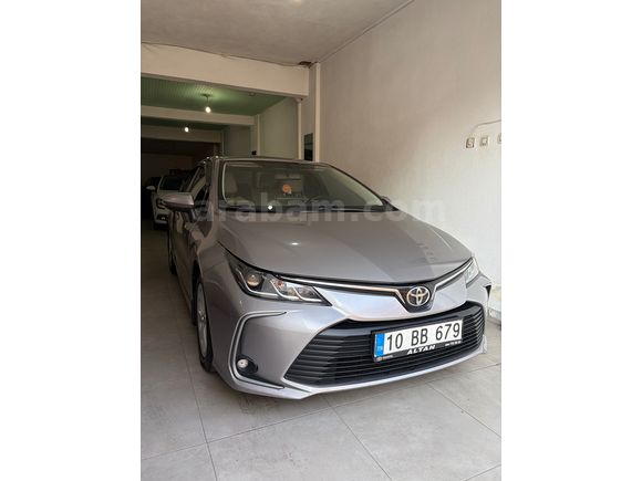 İLK SAHİBİNDEN TERTEMİZ COROLLA