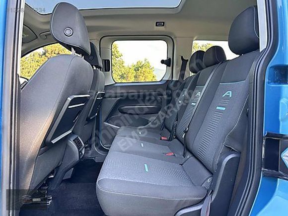 EMS GARAJ'DAN ORJİNAL EMSALSİZ CAM TAVAN DİZEL OTOMATİK CONNECT!