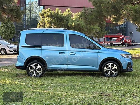 EMS GARAJ'DAN ORJİNAL EMSALSİZ CAM TAVAN DİZEL OTOMATİK CONNECT!