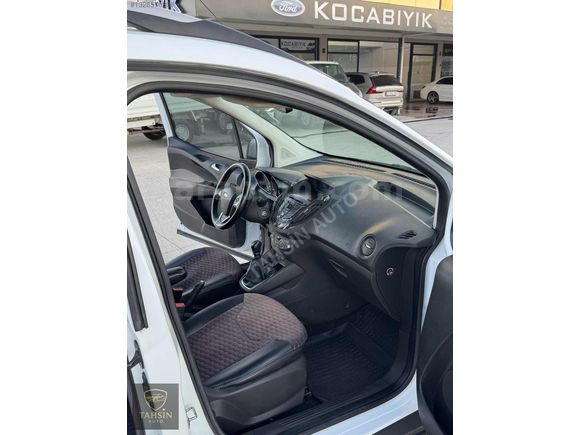 TAHSİN AUTODAN FORD TOURNEO COURİER