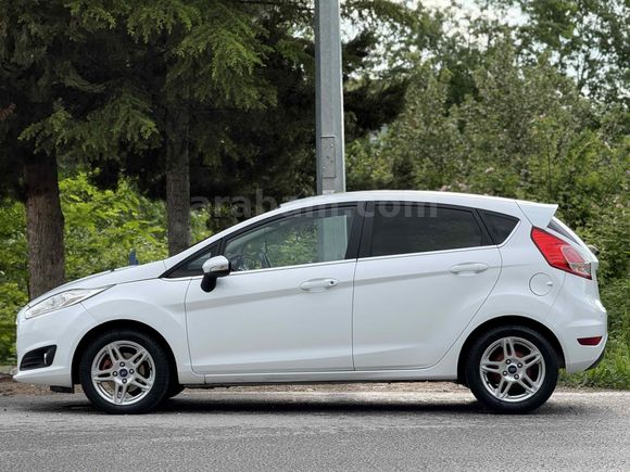 Sahibinden Ford Fiesta 1.6 Titanium 2013 Model 