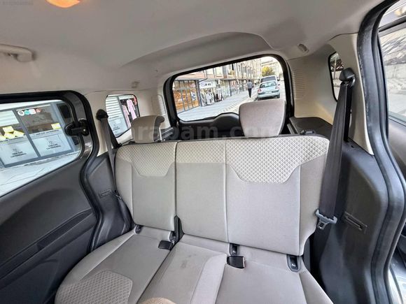 HATASIZ OTOMOBİL COURİER TİTANİUM