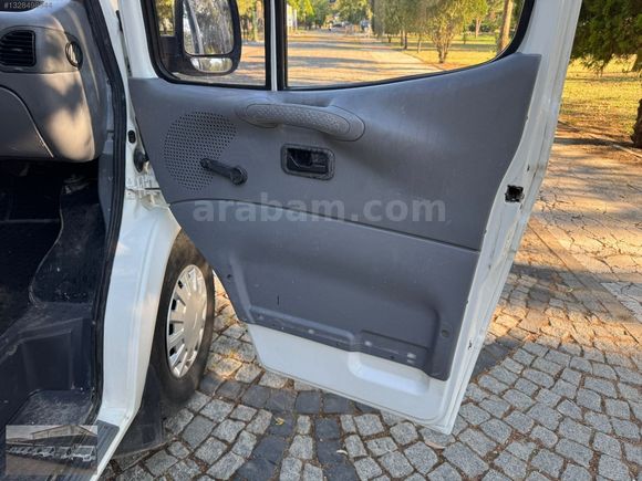 ŞENTÜRK'TEN 2000 MODEL MASRAFSIZ CAM GİBİ 190 KAMYONET
