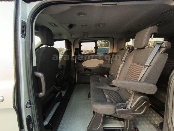 2017 model otomobil ruhsatlı 8+1 km 220 binde hatasız boyasız