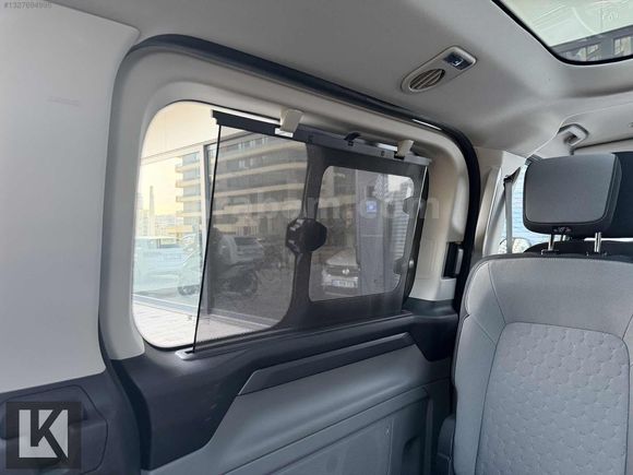 TOURNEO CUSTOM 320 L TİTANİUM 2025 36 BİN KM HATASIZ CAM TAVAN