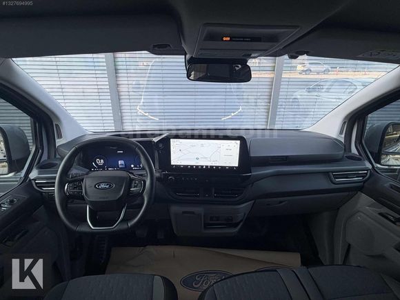 TOURNEO CUSTOM 320 L TİTANİUM 2025 36 BİN KM HATASIZ CAM TAVAN