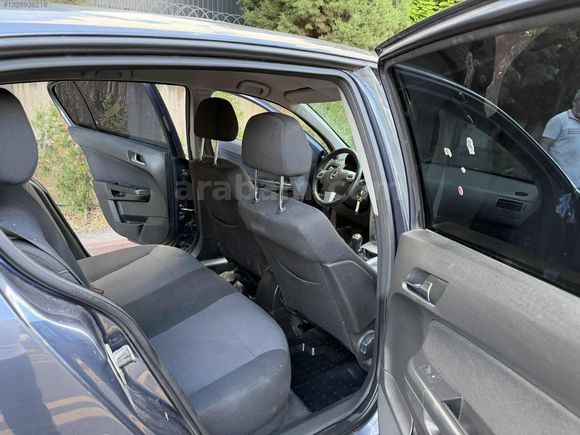 AGİN OTOMOTİVDEN 2011 OPEL ASTRA