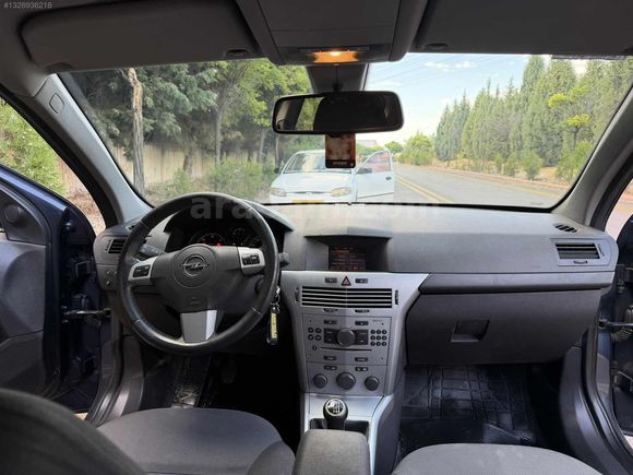 AGİN OTOMOTİVDEN 2011 OPEL ASTRA