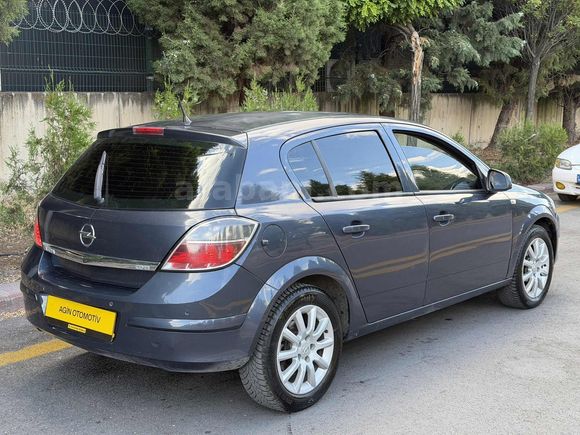 AGİN OTOMOTİVDEN 2011 OPEL ASTRA