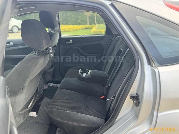 2005 MODEL BAKIMLI HASAR KAYITSIZ OTOMATİK FOCUS GHİA