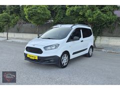 2015 Ford Transit Courier 1.5 TDCI Camlı Van 4+1 Sıfır Motor
