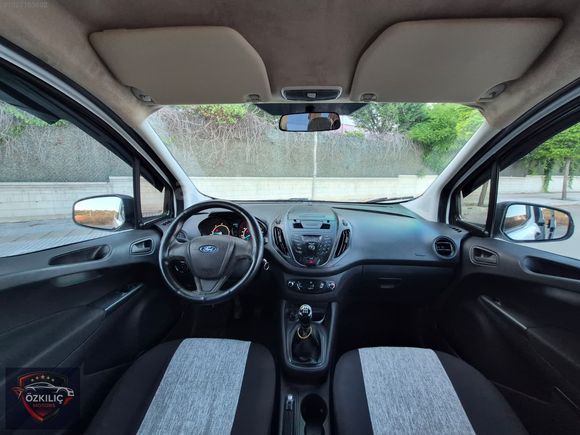 2015 Ford Transit Courier 1.5 TDCI Camlı Van 4+1 Sıfır Motor